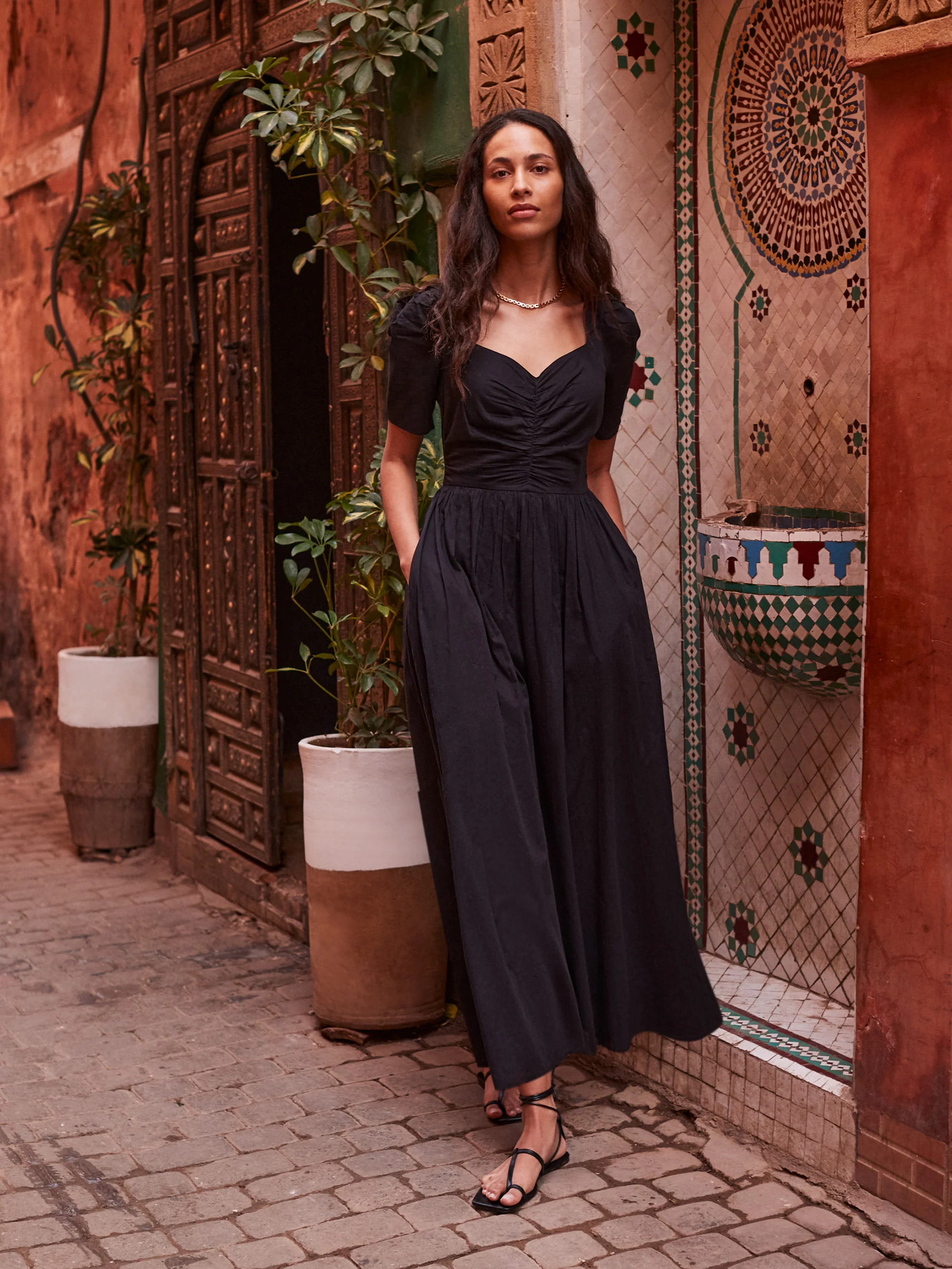 Black Sweetheart Neckline Cotton Voile Midi Dress